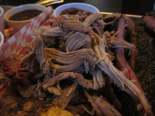 close up on the pulled pork