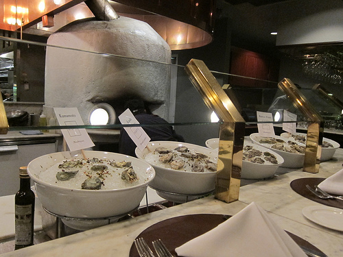 oyster bar at Scott's Seafood