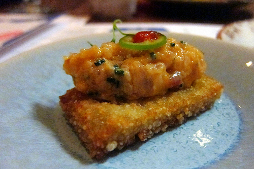 spicy tuna toast