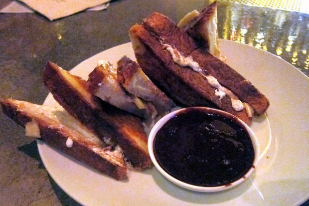 The famous fluffernutter