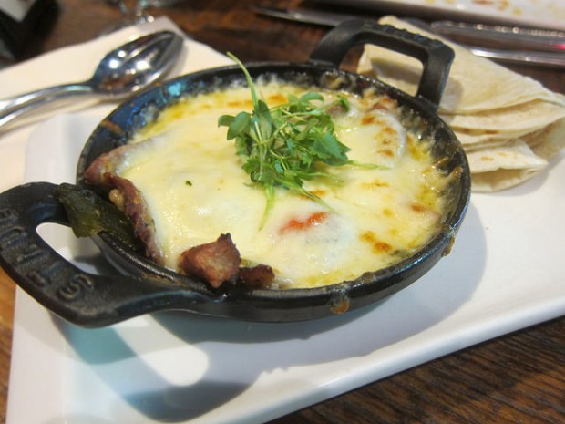 duck queso fundido