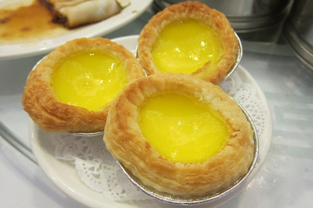 egg tarts - daan taat