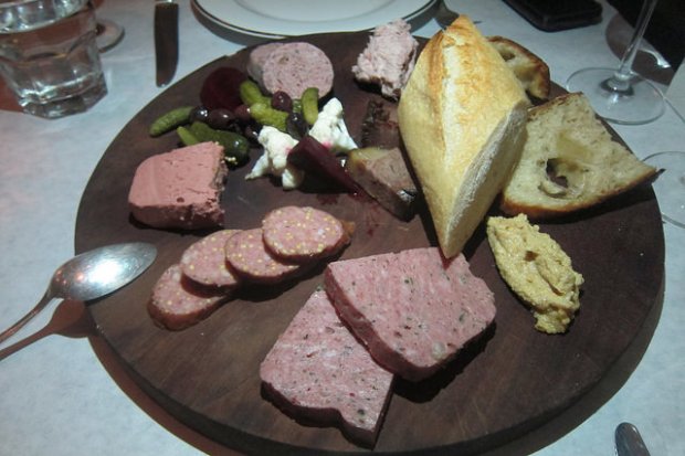 assiette de charcuteries