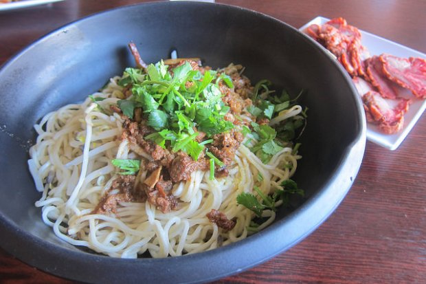 dry noodles with red grain pork