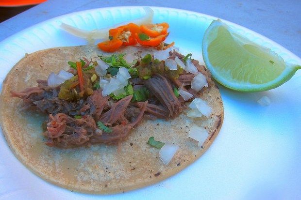 barbacoa taco from truck "Estilo Hildago"
