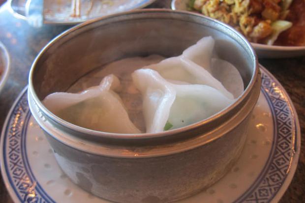 steamed shrimp dumplings