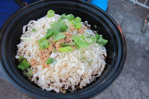 noodles with meat sauce