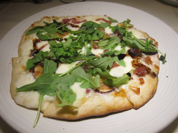 fig and proscuitto flatbread