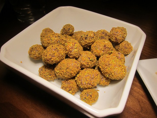 pistachio crusted grapes