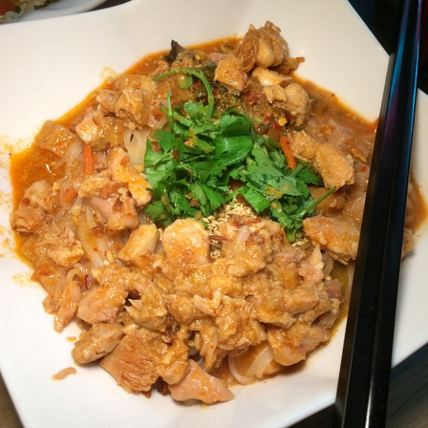 shan noodles with chicken