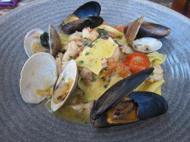 seafood pappardelle